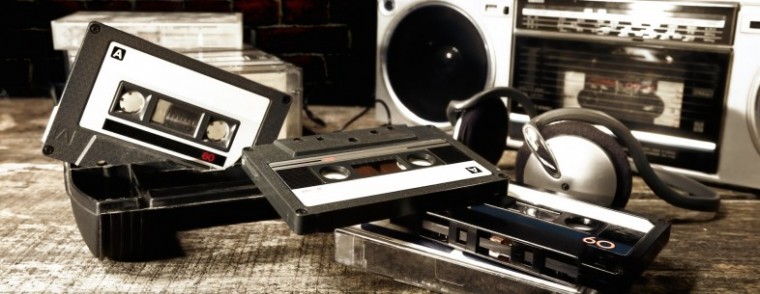 old-cassettes-and-radio-786x305