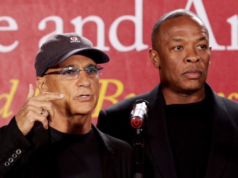 dr-dre-and-jimmy-iovine-at-usc-70-million-donation